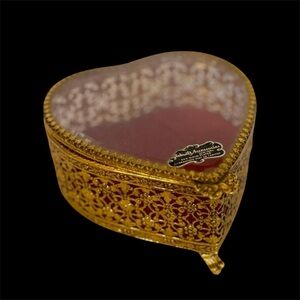 Vtg Stylebuilt Heart Jewelry Box Casket Vanity Dresser Trinket Filigree Ormolu